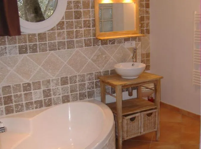 Lavezzi Avec Piscine Bonifacio (Corsica)